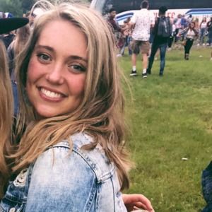 Meet your Posher, Natalie